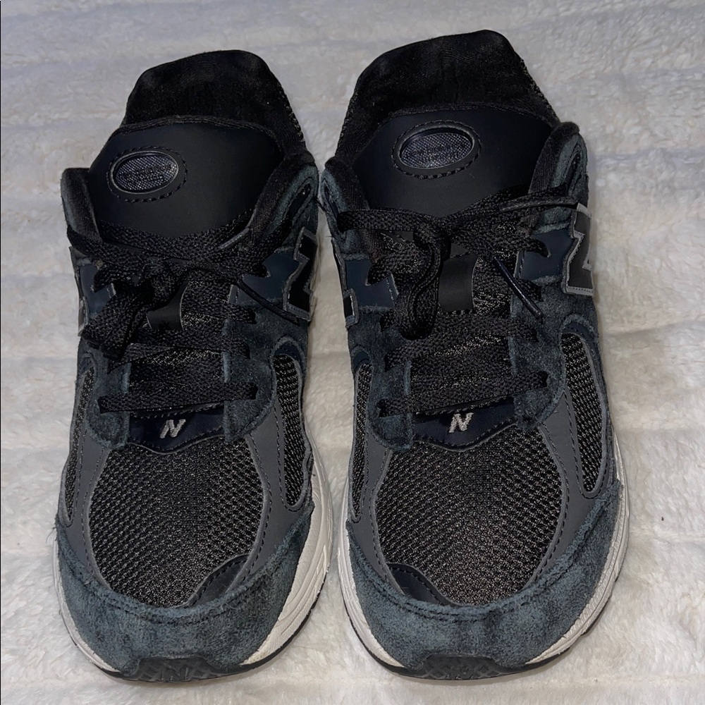 New Balance 2002 R Charcoal and Black Athletic Shoes